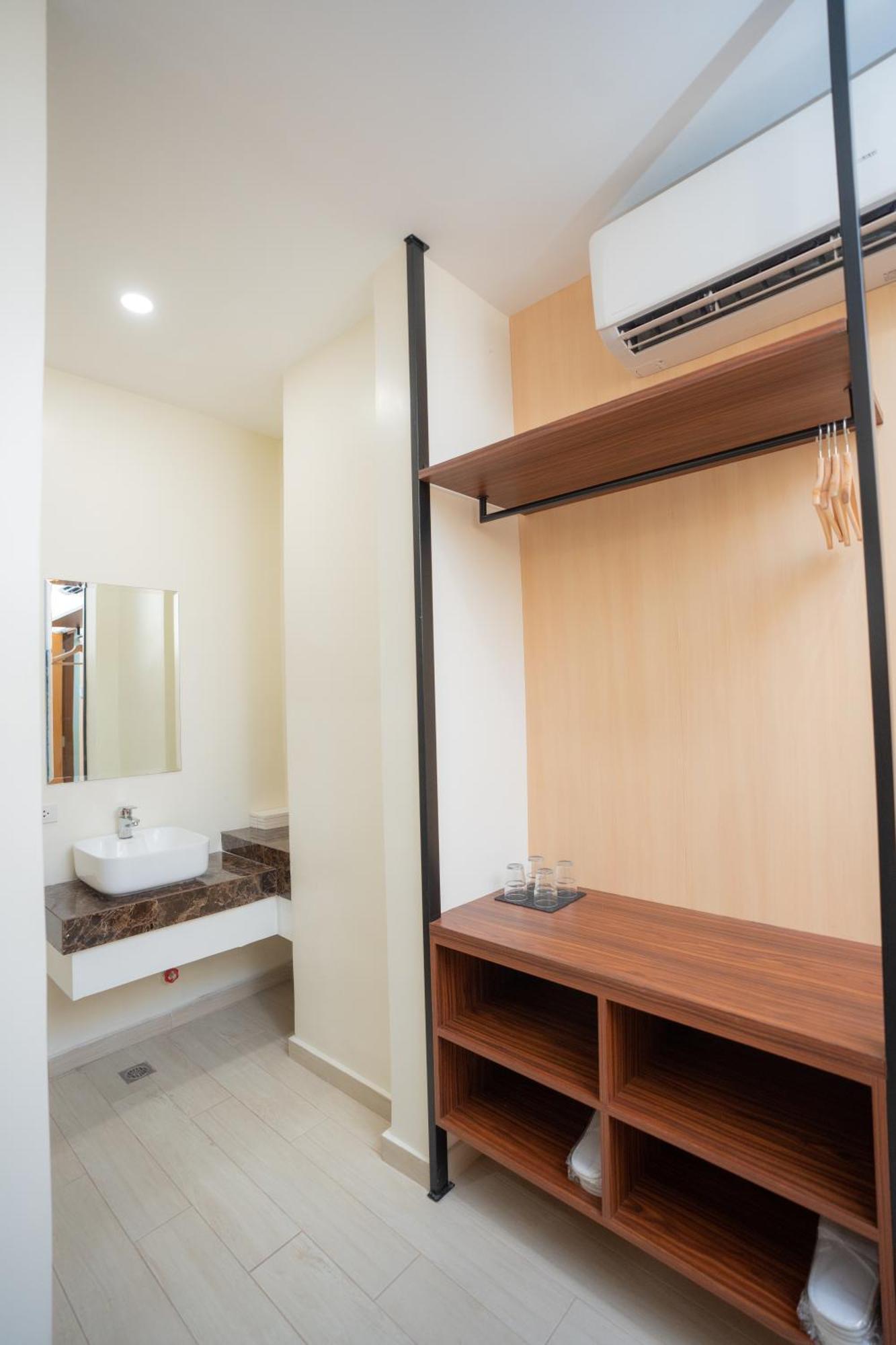 Sundaze Dormitel Hotel Naga  Ngoại thất bức ảnh